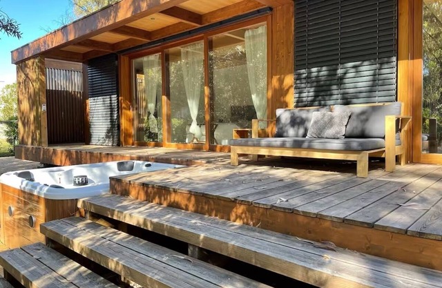 Eco-villa inside a signature golf course. Enjoy outdoor showers and jacuzzi.