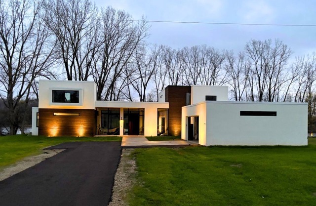 🍃EcoLux Estate w/ La Canche Range & Hot Tub: 7 miles to UM