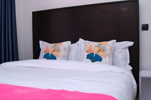 Edenville - Greenzone Apts