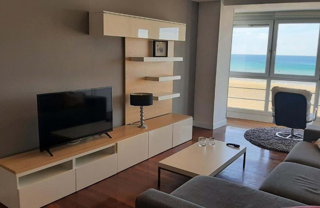 Egona - Bañeru 3 Vivienda en 1 línea de playa centro ciudad