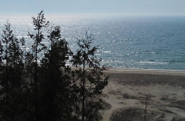 Elberta / Frankfort, Vistas al agua, cerca de la playa, capacidad para 8, $ 1300 / wk