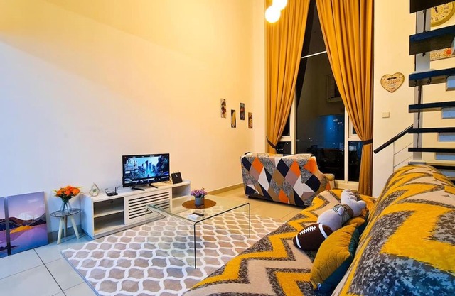 Elegant 5STAR Resort Suite Mid Valley KL Sunway by Stayz Suites with Shopping Complex