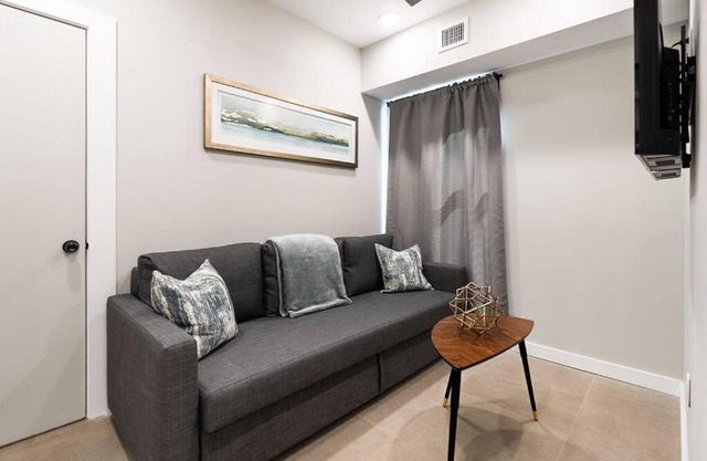 Elegant Miami Apartment East Little Havana/Free Parking