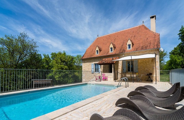 Casa en Thémines con piscina privada