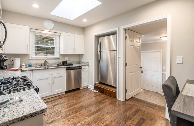 Elgin Rental- Jay St