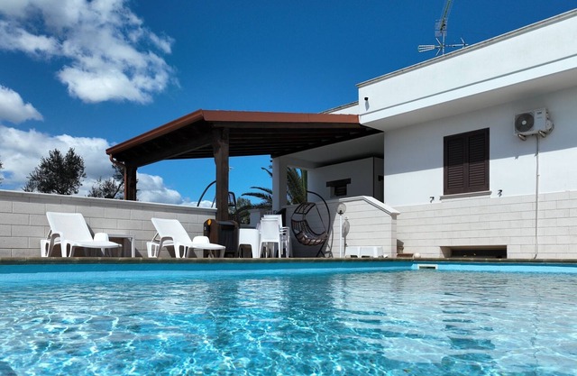 Emerald Apartment-De Lujo-Baño privado con hidromasaje-Patio-Condominio