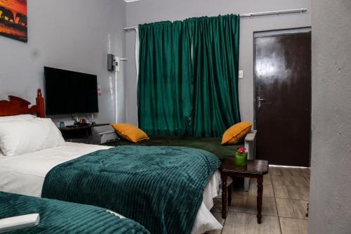 Emerald Green Family Haven!