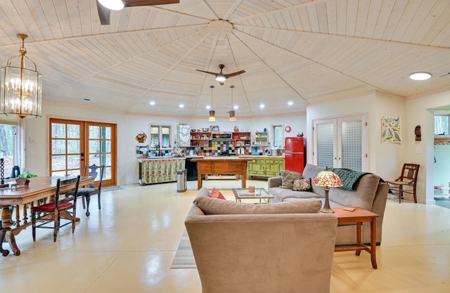 Enchanting Shelby Cottage on 12 Acres + Hot Tub!