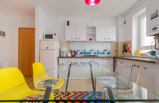 Apartamento Energic con 2 dormitorios cerca del centro comercial Coresi - 5 minutos a pie
