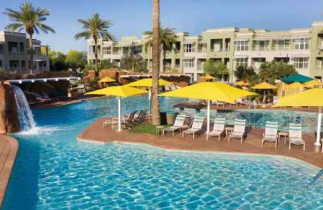 Enjoy 4 nights in a 2-bedroom Villa at Marriott's Canyon Villas Resort.