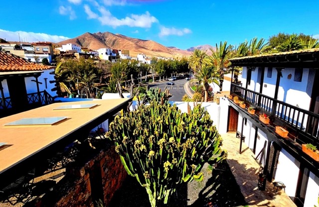Disfruta un refugio acogedor en nuestra Casa Isaítas - (Guisguey)
