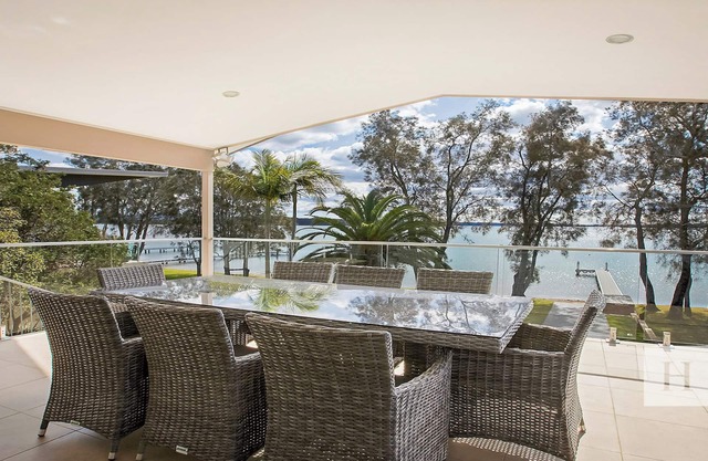 Disfrute de Lazy Daze en el hermoso lago Macquarie