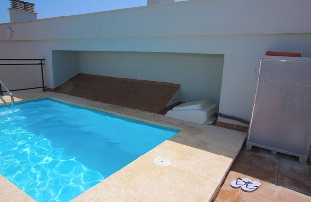 Enjoy the sun and the sea in this cozy and modern apartment in Xilxes,