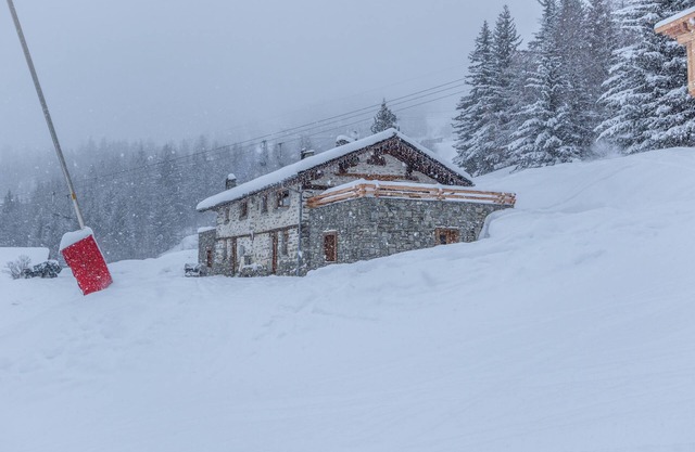 Todo el chalet renovado en las laderas 5 minutos a pie Arco 1600 8ch 6sdb 24pers