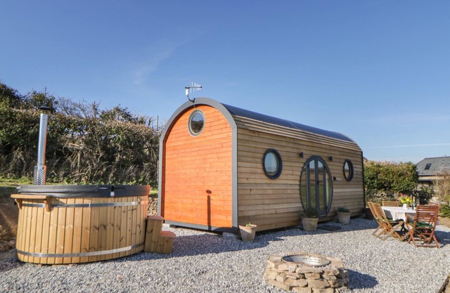 ERME, family friendly, character holiday cottage in Holbeton