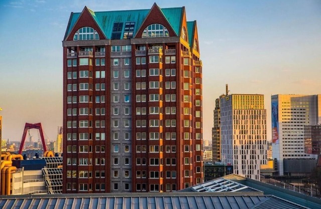 Ervaar Luxe en Comfort in het Hart van Rotterdam - Reserveer Nu!