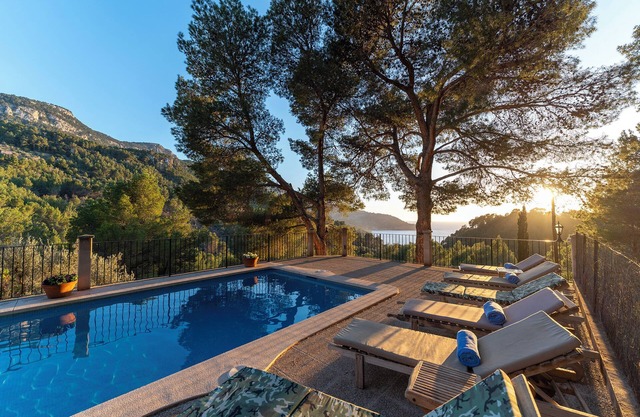 Es Carritx,4 habitaciones,4baños,piscina,vista al mar, A/C, Fibra