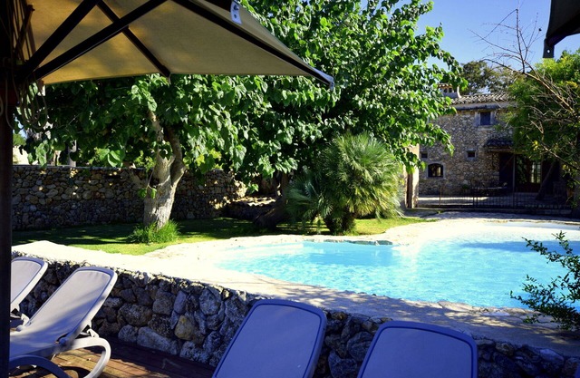 Finca tranquila de 400 m2 del siglo XVII con piscina; Chimenea, 4 dormitorios, 4 baños, barbacoa, vista panorámica!