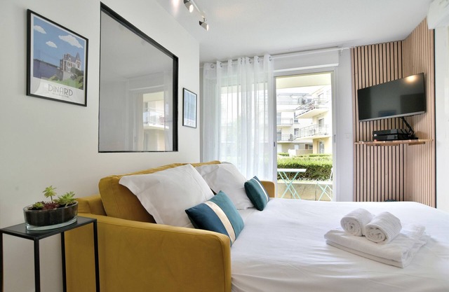 Escapade à Dinan - Appartement avec jardin et parking privé