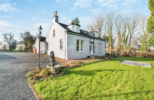 Alojamiento de 4 habitaciones en Ashgill, Nr Lanark