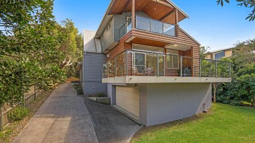 'Eucalyptus Beach House' by HolidayCo