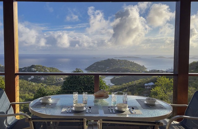 Eureka Villa! Stunning Views in Paradise! 3BR, 3.5BA