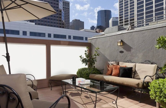 European Room Near Ghirardelli Square, Civic Center & Ferry Terminal