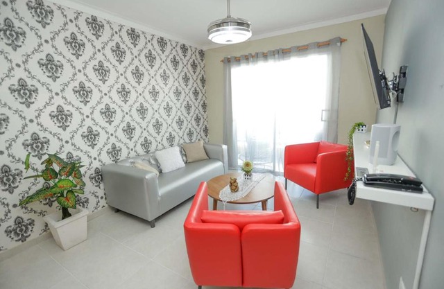 EXCELENT Y NUEVO APT CON PISCINA, WIFI A 3 MIN DEL AEROPUERTO