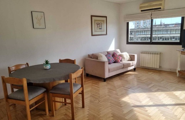 Excelente departamento en Palermo / Colegiales sobre Avenida Cabildo.