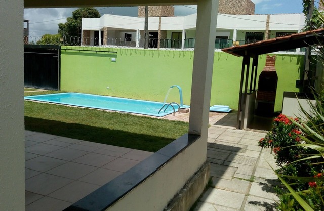 Excelente casa en Maria Farinha 5 suites, piscina
