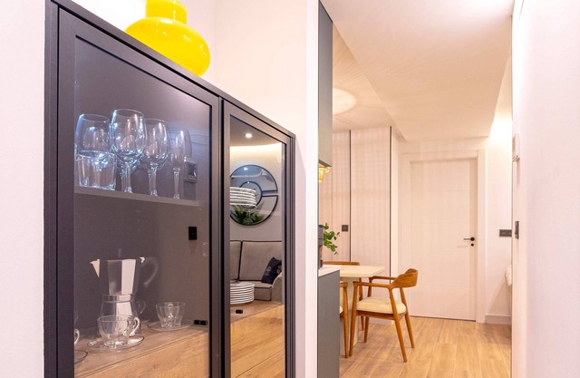 Exclusive Apartment in Granada Center. Alhondiga II