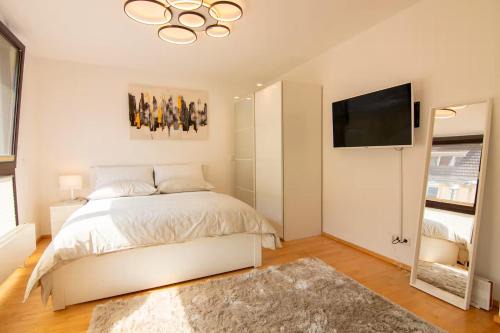 Exklusive 1-Zimmer-Wohnung in KA-Stadt
