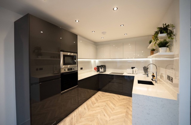Exquisite 6 Bedroom Luxury Home