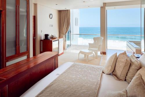 Exquisite Penthouse Apartment 712 at La Montagne by First Private Stays