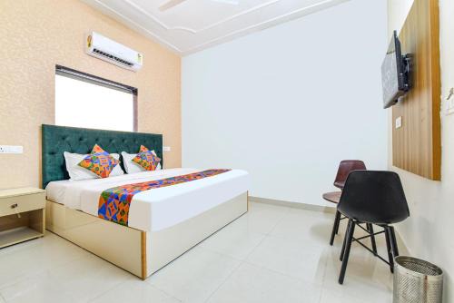 FabHotel Prince 24