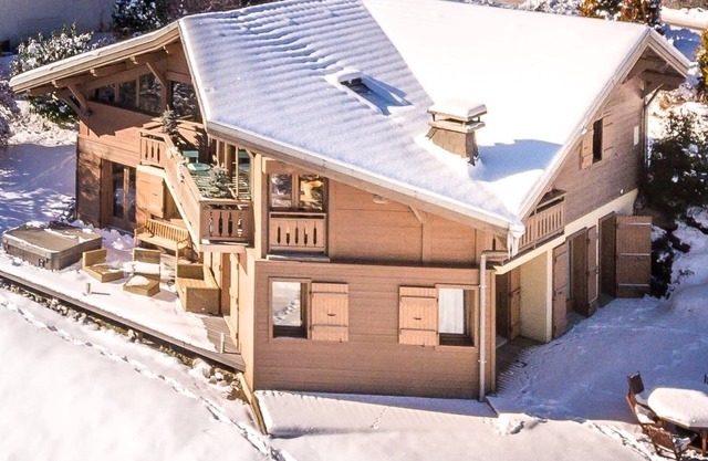 Fabulous Alpine Living Nr. Morzine With Jacuzzi/sauna and Spectacular Views