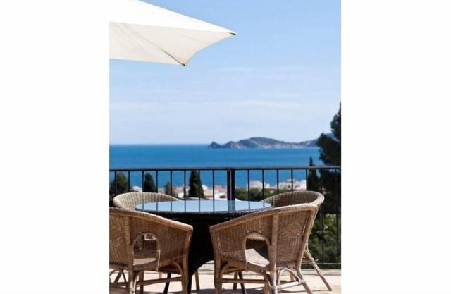 Fabulosa casa con vistas al mar, aire y WIFI en el Puerto de Javea