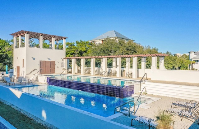 Resort Style Amenities! 4 Adult Bikes! Local Dining & Shopping!