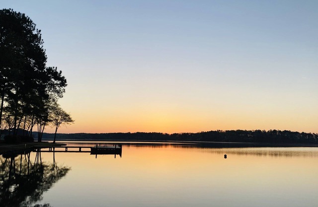 Lake House Escape- Reynolds Plantation