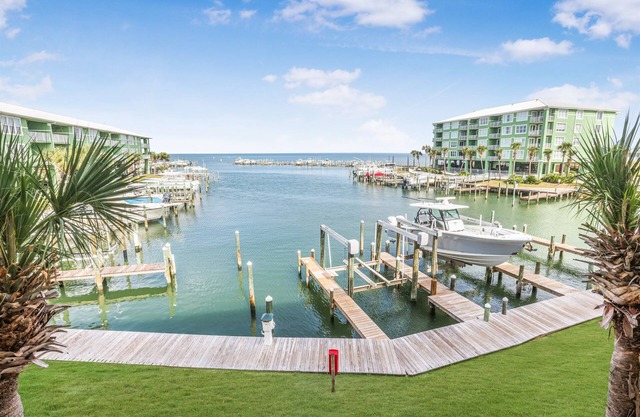 Bay Front, Pool/Hot Tub, Exclusive Boat Slip! - Boater's Paradise!