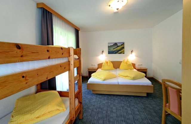 Familienzimmer A+ - Wasserfall, Hotel