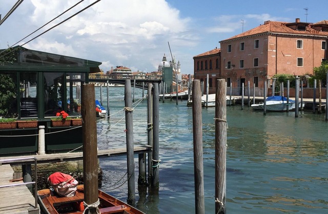APARTAMENTO FAMILIAR CON VISTA AL CANAL