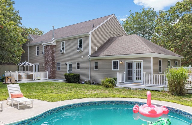 Family Cape Oasis w/ Pool, Game Room & Kids' Room