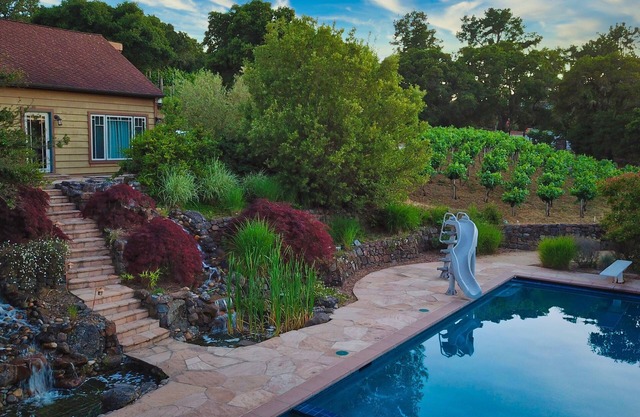Casa familiar de 3 dormitorios en un viñedo tranquilo cerca de Stanford y Palo Alto
