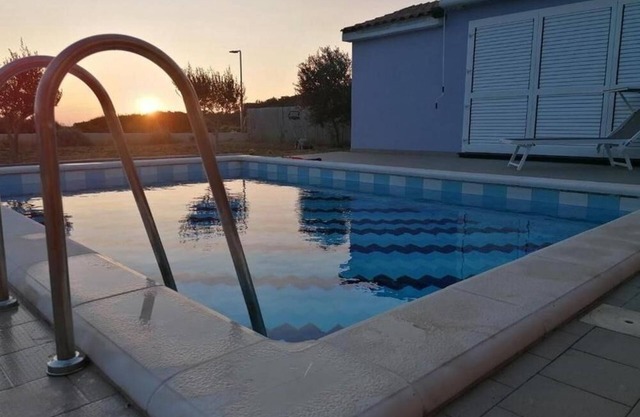 Casa familiar con piscina Cunski, Losinj (K-24170)