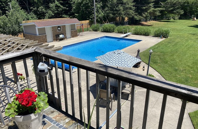 Diversión familiar, hogar limpio con piscina. Perfecto destino de fin de semana de Notre Dame!