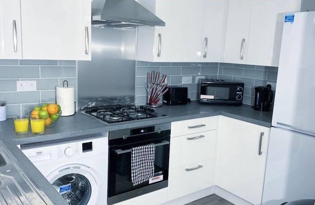 Family Home 5-bed House in Birmingham City Centre