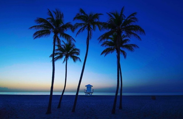 Family Home, 5 min Beach 15 min Hardrock Casino 4 min Downtown hollywood