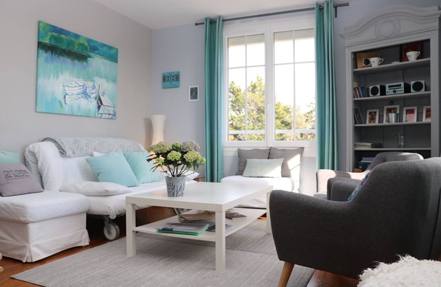 Apartamento independiente con vista al mar.