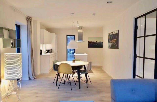 Fantastic apartment w/ french balcony - 163